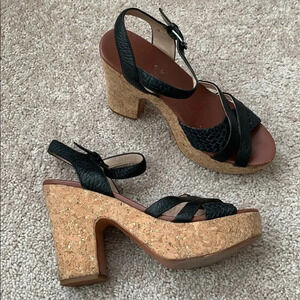 Matt Bernson black platform heels sz 8